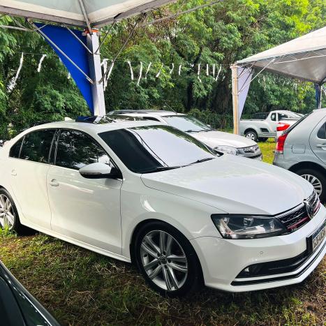 VOLKSWAGEN Jetta 2.0 4P TSI HIGHLINE 211 CV AUTOMÁTICO, Foto 4