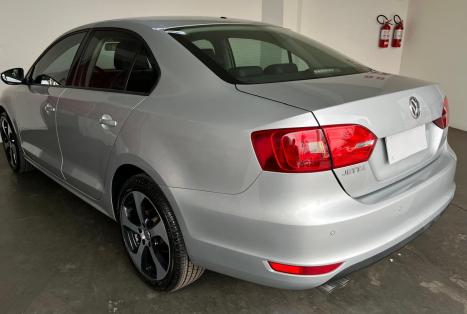 VOLKSWAGEN Jetta 2.0 4P FLEX COMFORTLINE TIPTRONIC AUTOMÁTICO, Foto 3