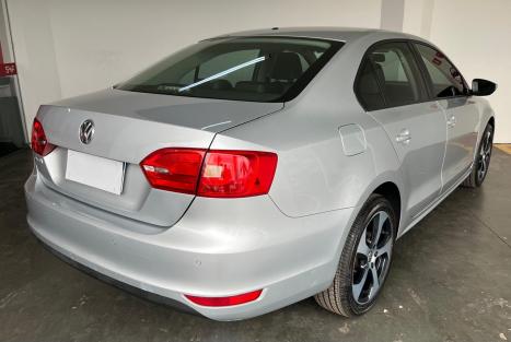 VOLKSWAGEN Jetta 2.0 4P FLEX COMFORTLINE TIPTRONIC AUTOMÁTICO, Foto 4