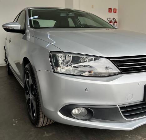 VOLKSWAGEN Jetta 2.0 4P FLEX COMFORTLINE TIPTRONIC AUTOMÁTICO, Foto 7