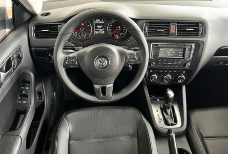 VOLKSWAGEN Jetta 2.0 4P FLEX COMFORTLINE TIPTRONIC AUTOMÁTICO, Foto 13