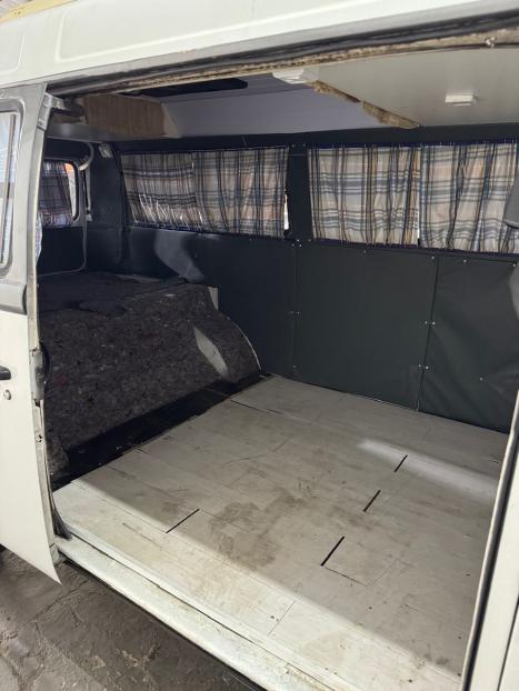 VOLKSWAGEN Kombi 1.6 STD 9 LUGARES, Foto 8