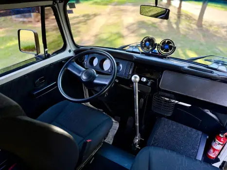 VOLKSWAGEN Kombi Furg�o 1.6 IE, Foto 7