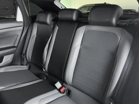 VOLKSWAGEN Nivus 1.0 4P FLEX 200 TSI HIGHLINE TURBO AUTOMTICO, Foto 8