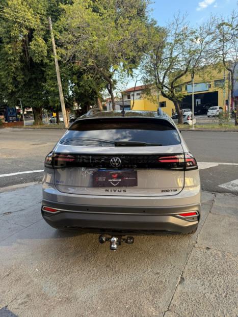 VOLKSWAGEN Nivus 1.0 4P FLEX 200 TSI HIGHLINE TURBO AUTOMÁTICO, Foto 5 VOLKSWAGEN Nivus 1.0 4P FLEX 200 TSI HIGHLINE TURBO AUTOMÁTICO, Foto 5