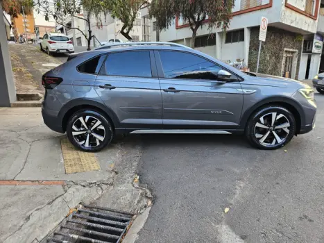 VOLKSWAGEN Nivus 1.0 4P FLEX 200 TSI HIGHLINE TURBO AUTOMÁTICO, Foto 6 VOLKSWAGEN Nivus 1.0 4P FLEX 200 TSI HIGHLINE TURBO AUTOMÁTICO, Foto 6