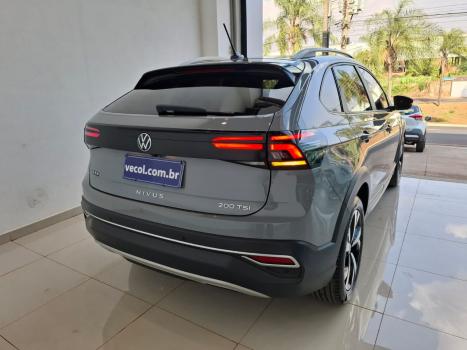 VOLKSWAGEN Nivus 1.0 4P FLEX 200 TSI HIGHLINE TURBO AUTOMTICO, Foto 9