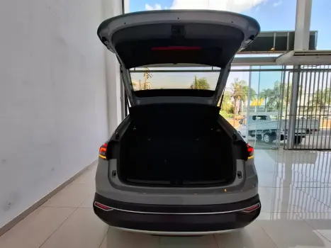 VOLKSWAGEN Nivus 1.0 4P FLEX 200 TSI HIGHLINE TURBO AUTOMÁTICO, Foto 12 VOLKSWAGEN Nivus 1.0 4P FLEX 200 TSI HIGHLINE TURBO AUTOMÁTICO, Foto 12