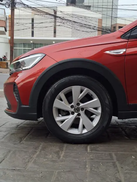 VOLKSWAGEN Nivus 1.0 4P FLEX 200 TSI COMFORTLINE TURBO AUTOMTICO, Foto 6