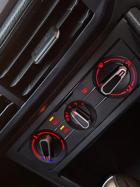 VOLKSWAGEN Nivus 1.0 4P FLEX 200 TSI COMFORTLINE TURBO AUTOMTICO, Foto 19