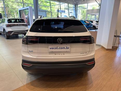 VOLKSWAGEN Nivus 1.0 4P FLEX 200 TSI COMFORTLINE TURBO AUTOMTICO, Foto 10