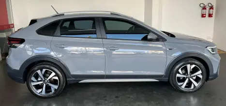 VOLKSWAGEN Nivus 1.0 4P FLEX 200 TSI HIGHLINE TURBO AUTOMÁTICO, Foto 7 VOLKSWAGEN Nivus 1.0 4P FLEX 200 TSI HIGHLINE TURBO AUTOMÁTICO, Foto 7