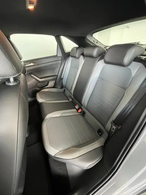 VOLKSWAGEN Nivus 1.0 4P FLEX 200 TSI HIGHLINE TURBO AUTOMÁTICO, Foto 21 VOLKSWAGEN Nivus 1.0 4P FLEX 200 TSI HIGHLINE TURBO AUTOMÁTICO, Foto 21