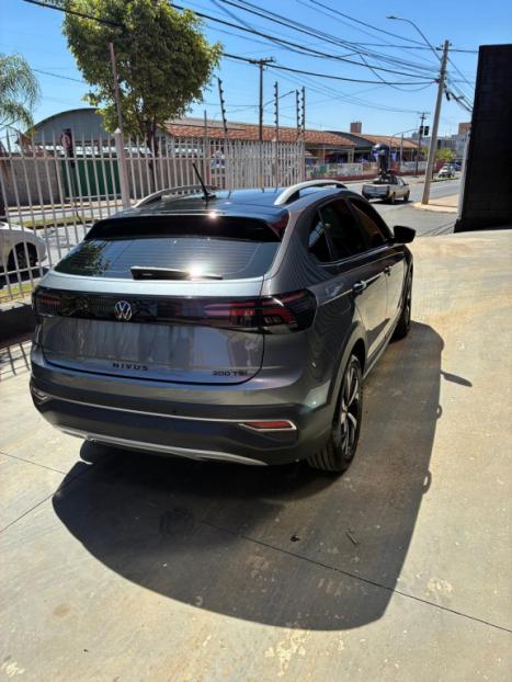 VOLKSWAGEN Nivus 1.0 4P FLEX 200 TSI HIGHLINE TURBO AUTOMTICO, Foto 6