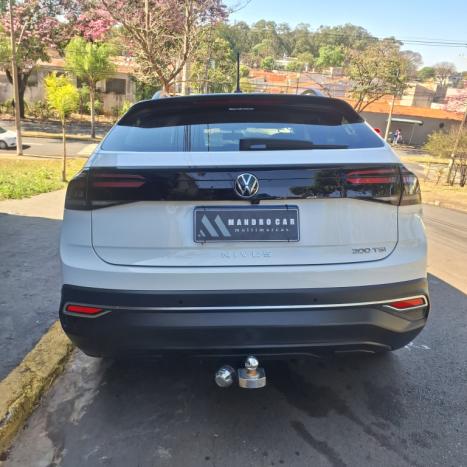 VOLKSWAGEN Nivus 1.0 4P FLEX 200 TSI COMFORTLINE TURBO AUTOMTICO, Foto 4