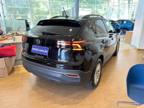 VOLKSWAGEN Nivus 1.0 4P FLEX 200 TSI COMFORTLINE TURBO AUTOMTICO, Foto 9