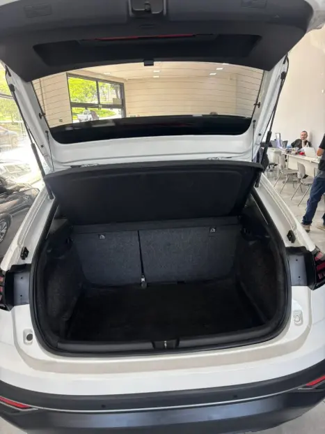 VOLKSWAGEN Nivus 1.0 4P FLEX 200 TSI COMFORTLINE TURBO AUTOM�TICO, Foto 15