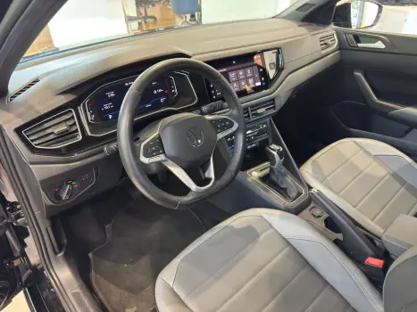 VOLKSWAGEN Nivus 1.0 4P FLEX 200 TSI HIGHLINE TURBO AUTOMTICO, Foto 4