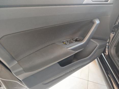 VOLKSWAGEN Nivus 1.0 4P FLEX 200 TSI COMFORTLINE TURBO AUTOMTICO, Foto 7