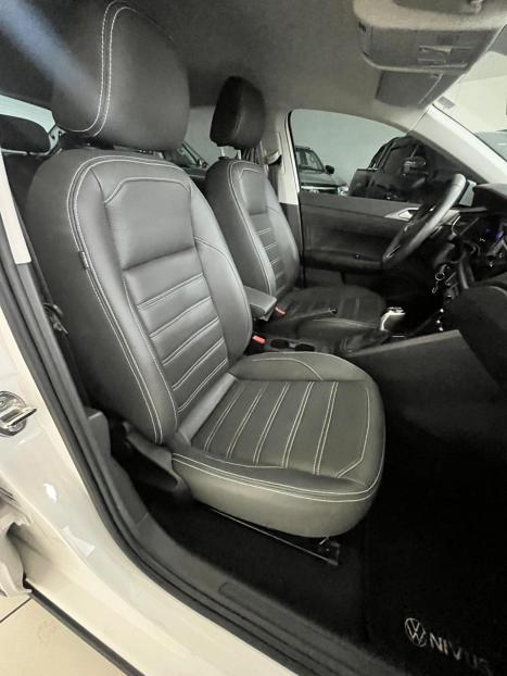 VOLKSWAGEN Nivus 1.0 4P FLEX 200 TSI COMFORTLINE TURBO AUTOMTICO, Foto 10