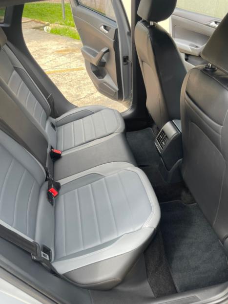 VOLKSWAGEN Nivus 1.0 4P FLEX 200 TSI HIGHLINE TURBO AUTOM�TICO, Foto 5