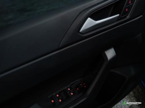 VOLKSWAGEN Nivus 1.0 4P FLEX 200 TSI HIGHLINE TURBO AUTOM�TICO, Foto 17