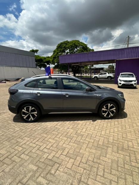 VOLKSWAGEN Nivus 1.0 4P FLEX 200 TSI HIGHLINE TURBO AUTOM�TICO, Foto 8