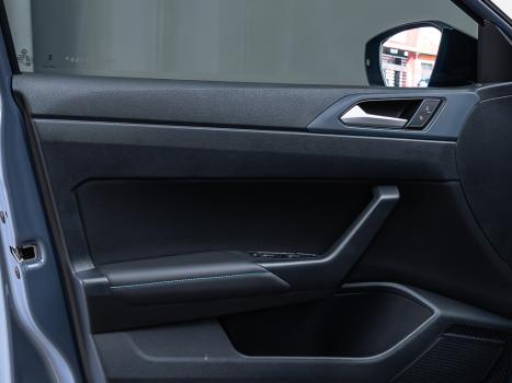 VOLKSWAGEN Nivus 1.0 4P FLEX 200 TSI HIGHLINE TURBO AUTOM�TICO, Foto 21