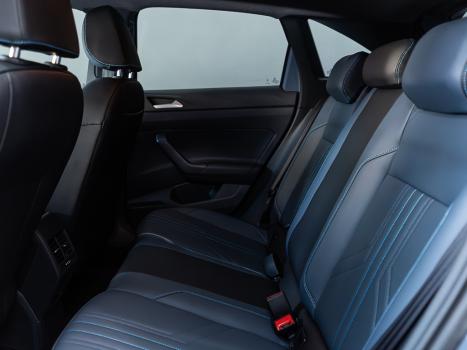 VOLKSWAGEN Nivus 1.0 4P FLEX 200 TSI HIGHLINE TURBO AUTOM�TICO, Foto 23