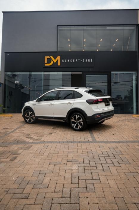 VOLKSWAGEN Nivus 1.0 4P FLEX 200 TSI HIGHLINE TURBO AUTOM�TICO, Foto 2