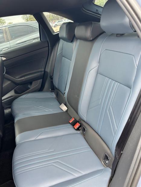 VOLKSWAGEN Nivus 1.0 4P FLEX 200 TSI HIGHLINE TURBO AUTOM�TICO, Foto 4