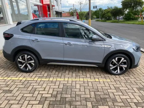 VOLKSWAGEN Nivus 1.0 4P FLEX 200 TSI HIGHLINE TURBO AUTOM�TICO, Foto 8