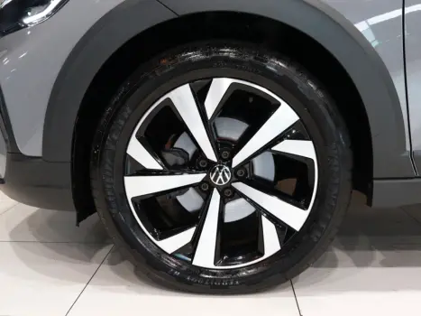 VOLKSWAGEN Nivus 1.0 4P FLEX 200 TSI HIGHLINE TURBO AUTOM�TICO, Foto 8