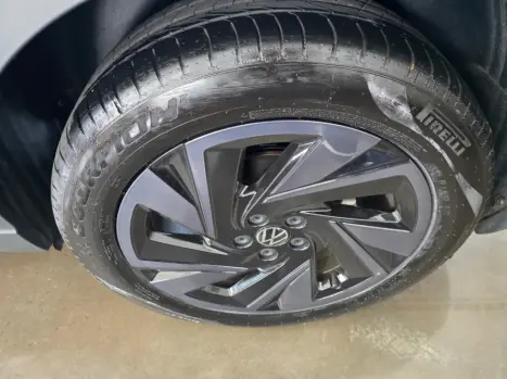 VOLKSWAGEN Nivus 1.0 4P FLEX 200 TSI HIGHLINE TURBO AUTOM�TICO, Foto 5