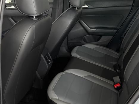 VOLKSWAGEN Nivus 1.0 4P FLEX 200 TSI HIGHLINE TURBO AUTOM�TICO, Foto 8