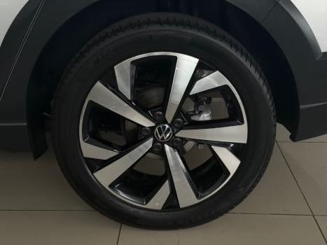 VOLKSWAGEN Nivus 1.0 4P FLEX 200 TSI HIGHLINE TURBO AUTOM�TICO, Foto 11