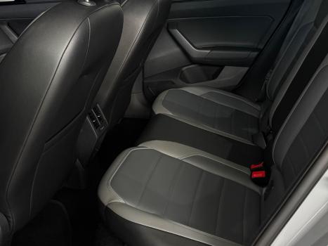 VOLKSWAGEN Nivus 1.0 4P FLEX 200 TSI HIGHLINE TURBO AUTOM�TICO, Foto 10