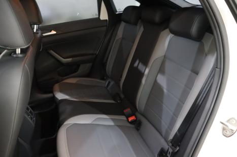 VOLKSWAGEN Nivus 1.0 4P FLEX 200 TSI HIGHLINE TURBO AUTOM�TICO, Foto 8