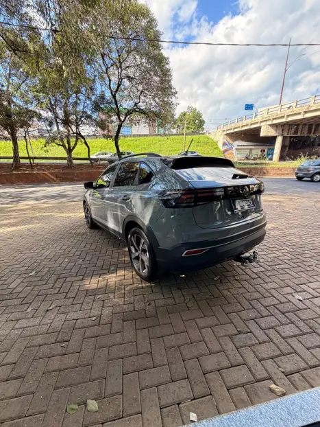 VOLKSWAGEN Nivus 1.0 4P FLEX 200 TSI HIGHLINE TURBO AUTOM�TICO, Foto 4