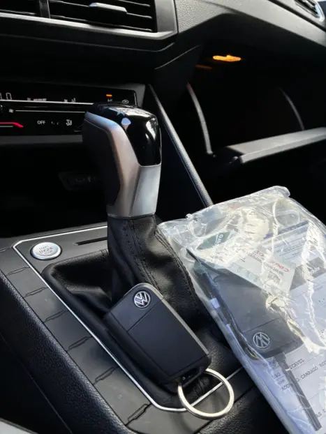 VOLKSWAGEN Nivus 1.0 4P FLEX 200 TSI HIGHLINE TURBO AUTOM�TICO, Foto 14