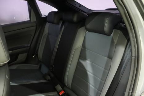 VOLKSWAGEN Nivus 1.0 4P FLEX 200 TSI HIGHLINE TURBO AUTOM�TICO, Foto 8