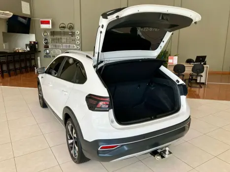 VOLKSWAGEN Nivus 1.0 4P FLEX 200 TSI HIGHLINE TURBO AUTOM�TICO, Foto 37