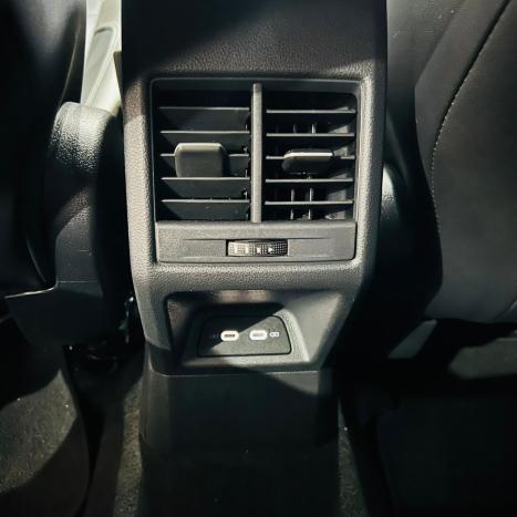 VOLKSWAGEN Nivus 1.0 4P FLEX 200 TSI HIGHLINE TURBO AUTOM�TICO, Foto 11