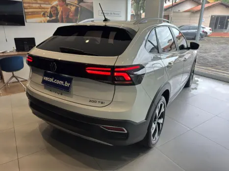 VOLKSWAGEN Nivus 1.0 4P FLEX 200 TSI HIGHLINE TURBO AUTOM�TICO, Foto 9