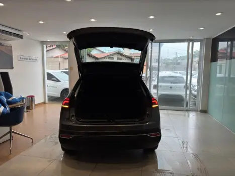 VOLKSWAGEN Nivus 1.0 4P FLEX 200 TSI COMFORTLINE TURBO AUTOM�TICO, Foto 12