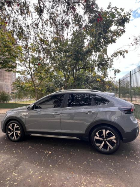 VOLKSWAGEN Nivus 1.0 4P FLEX 200 TSI HIGHLINE TURBO AUTOM�TICO, Foto 2