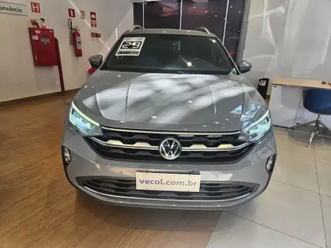VOLKSWAGEN Nivus 1.0 4P FLEX 200 TSI HIGHLINE TURBO AUTOM�TICO, Foto 2