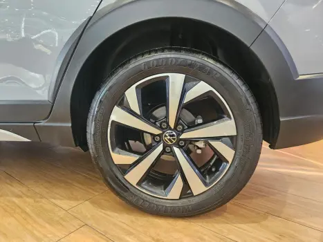 VOLKSWAGEN Nivus 1.0 4P FLEX 200 TSI HIGHLINE TURBO AUTOM�TICO, Foto 8