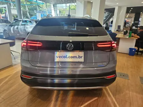 VOLKSWAGEN Nivus 1.0 4P FLEX 200 TSI HIGHLINE TURBO AUTOM�TICO, Foto 10