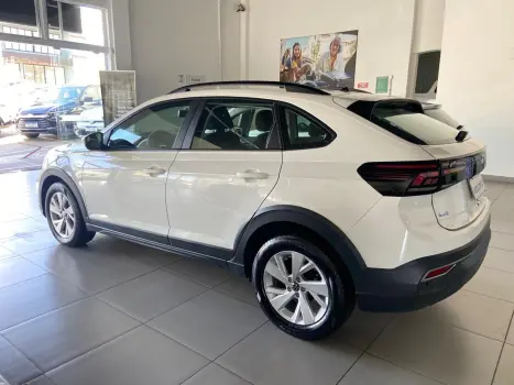 VOLKSWAGEN Nivus 1.0 4P FLEX 200 TSI COMFORTLINE TURBO AUTOM�TICO, Foto 10